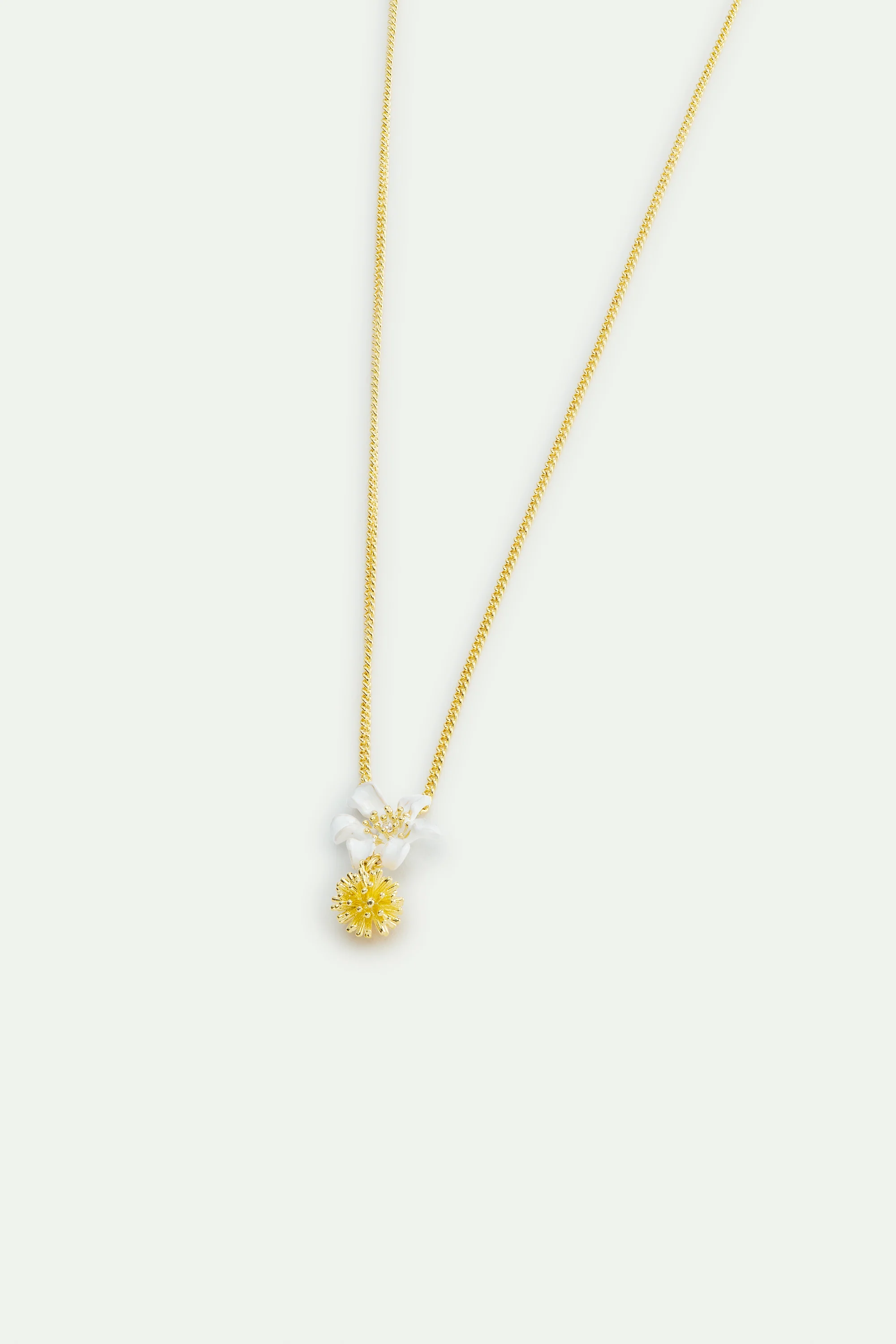 Collier grande fleur de clématite blanche et corête du japon - Image 2