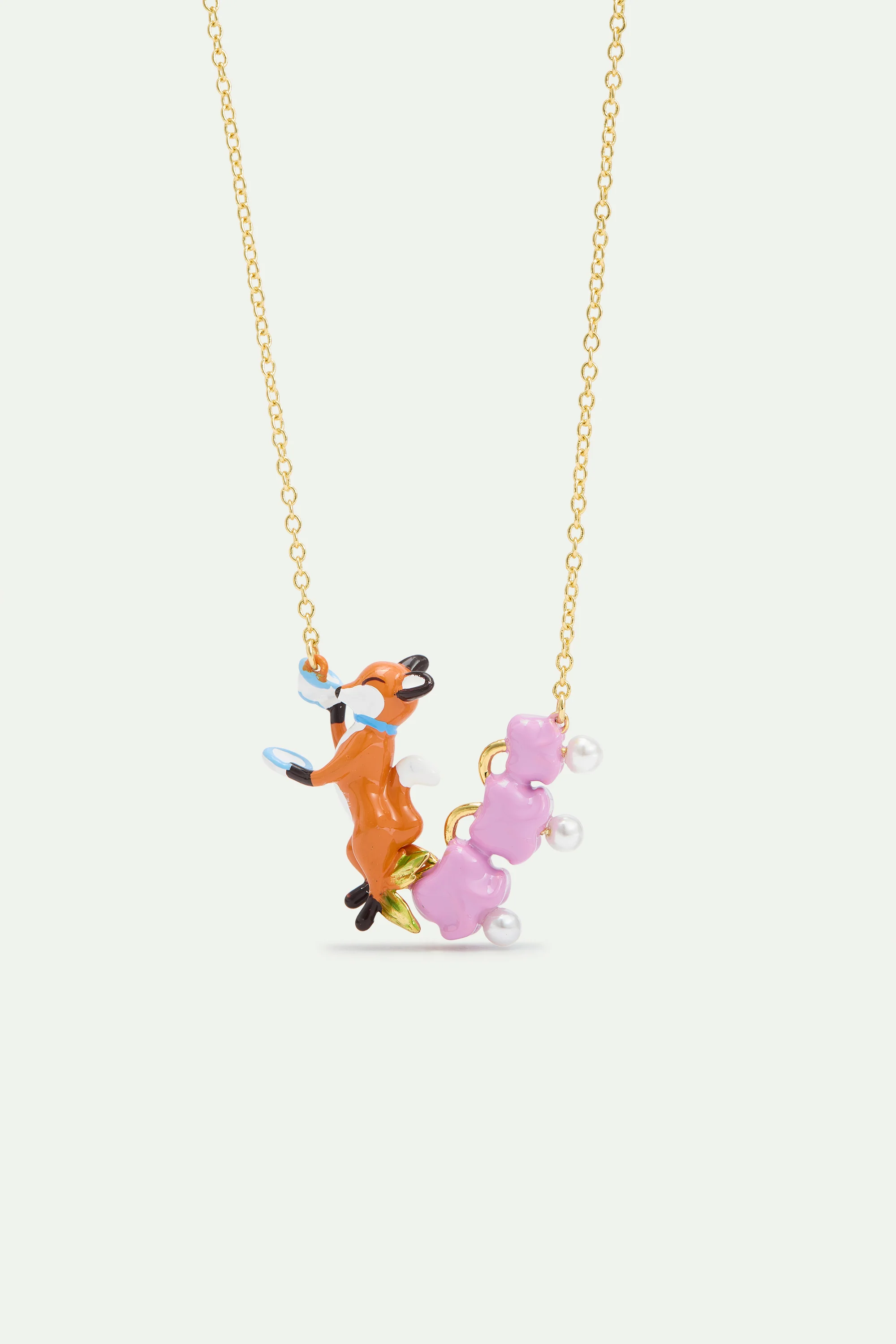 Collier plastron renard orange et fleurs roses