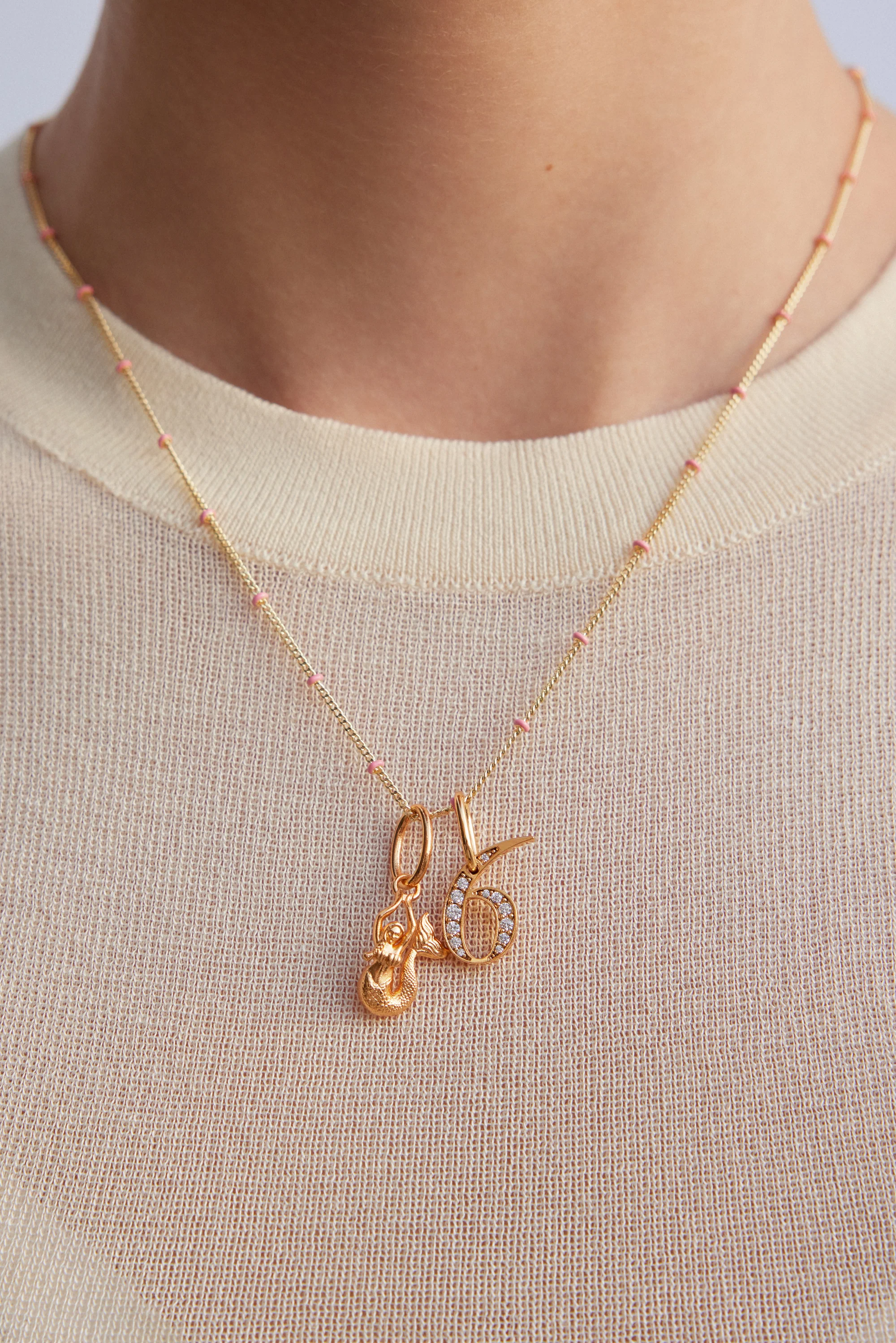 Pendentif chiffre 6, Calme et Générosité - Image 3
